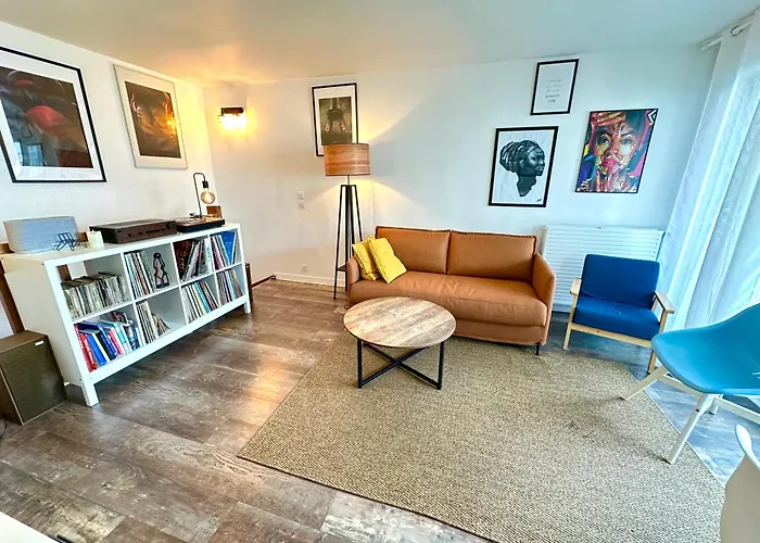 Cosy Duplex Avec Parking A 19 By Immo Kit * パリ